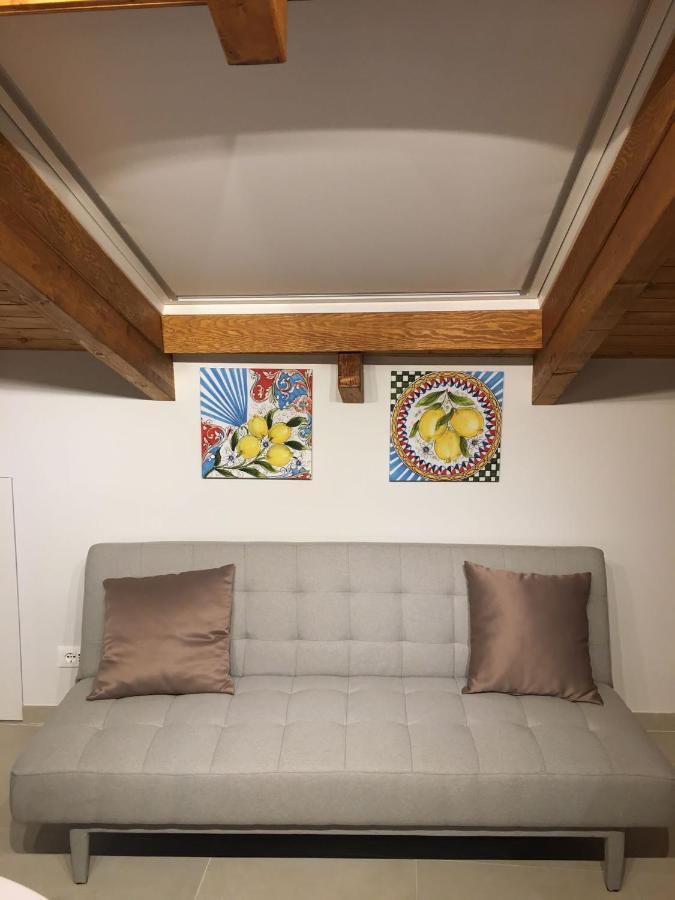 Sabbinirica House Apartment Catania Bagian luar foto