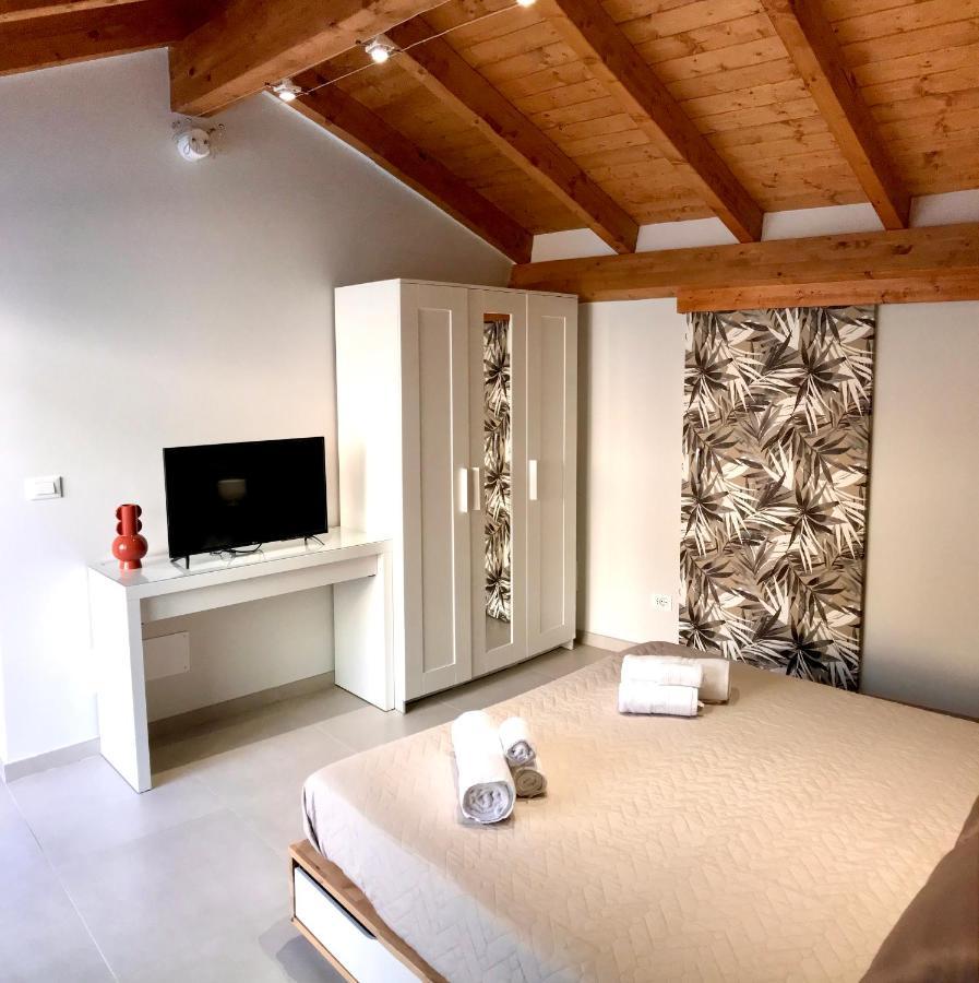 Sabbinirica House Apartment Catania Bagian luar foto